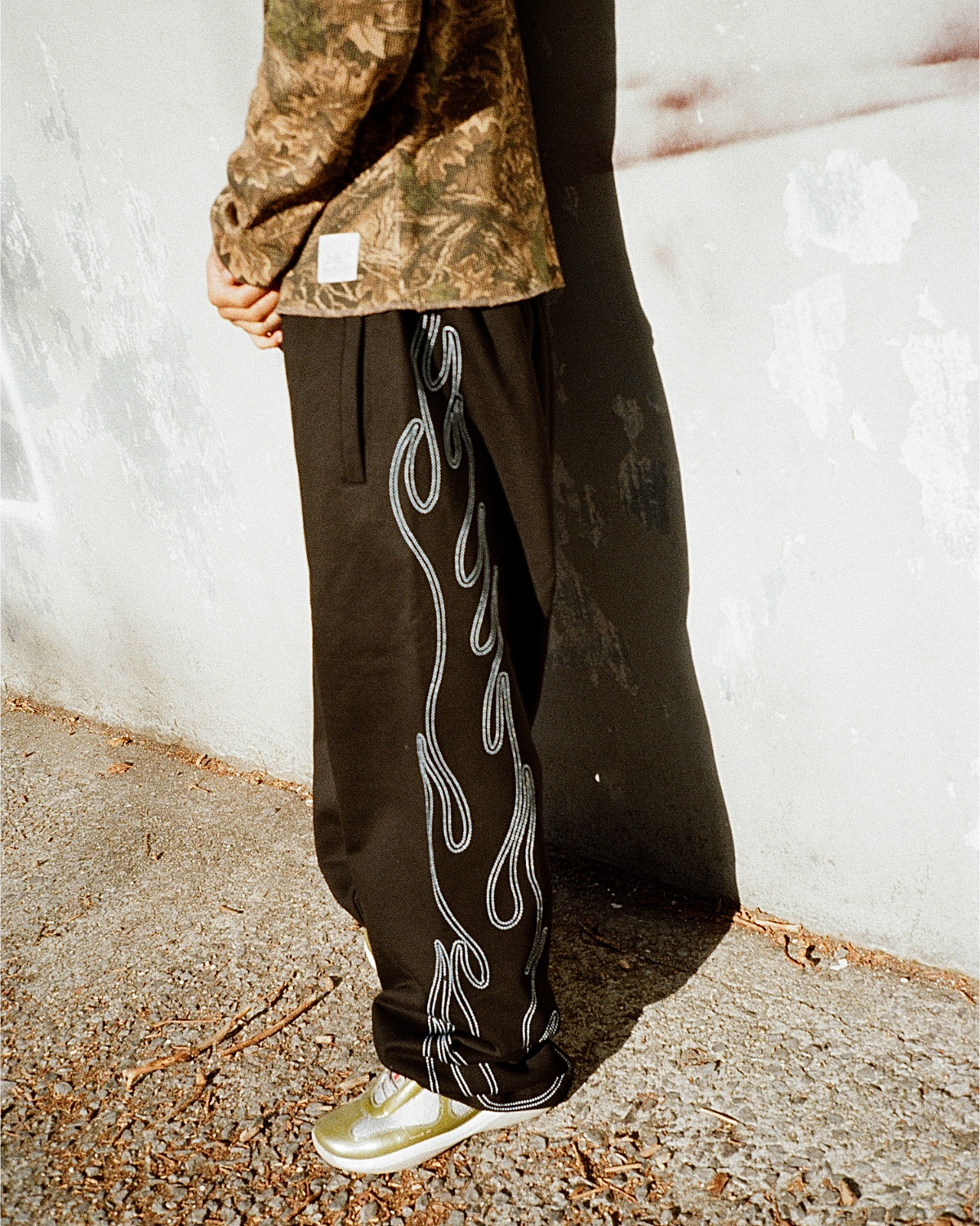 BUTTER GOODS Flame Fleece Pants - Black