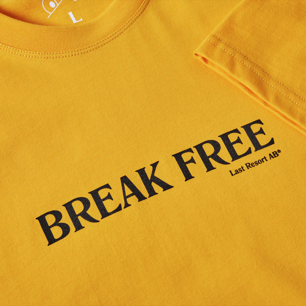 LAST RESORT AB Break Free Tee - เชดดาร์