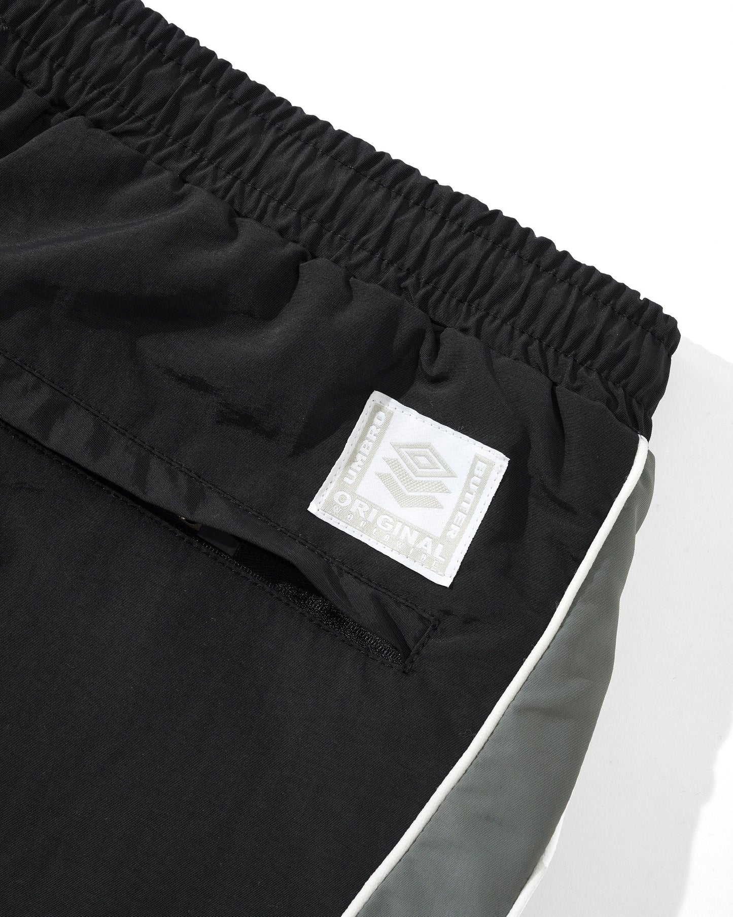 BUTTER GOODS | UMBRO Diamond Shorts - Black