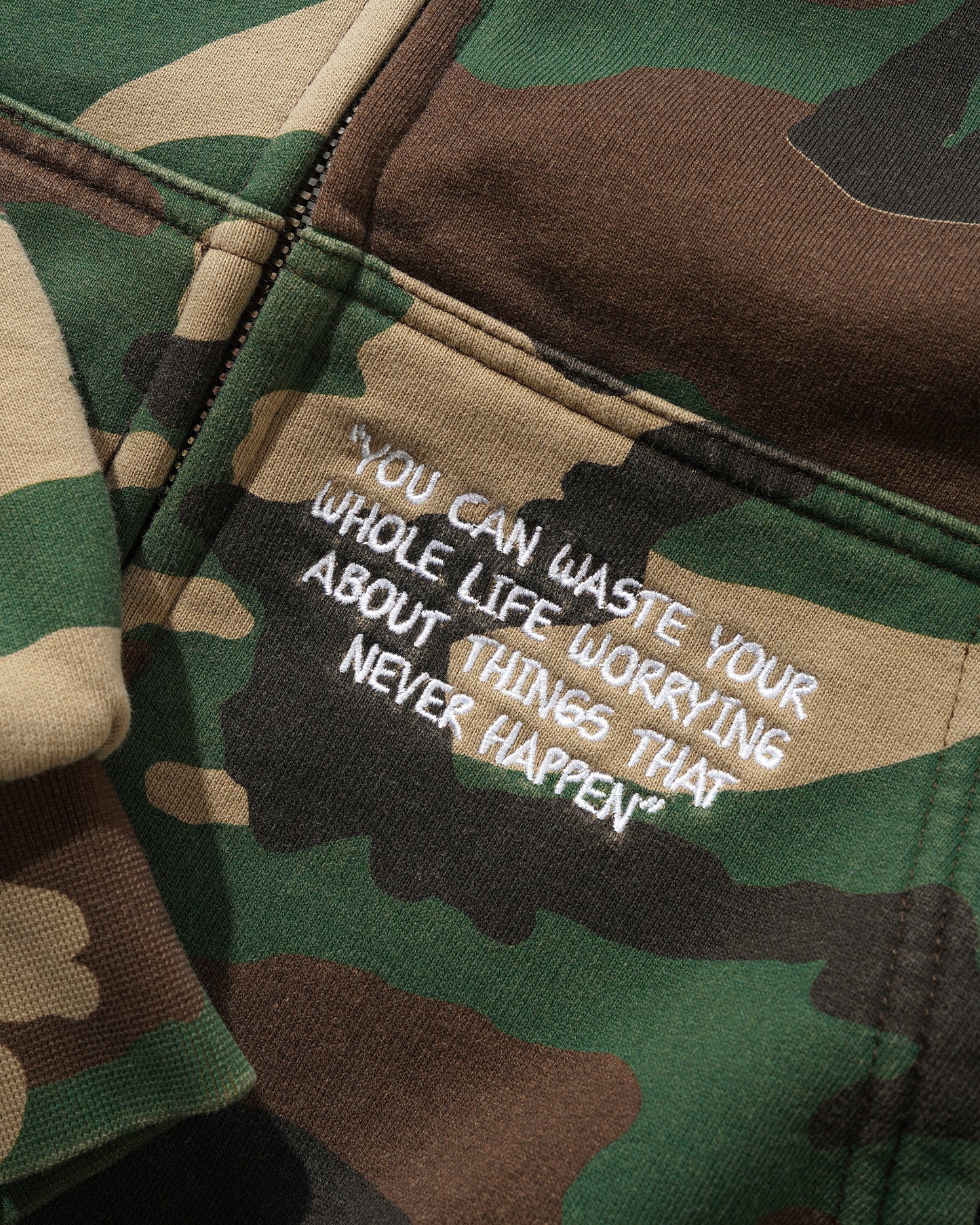 BUTTER GOODS | PEANUTS Patches Zip-Thru Hood - Washed Camo
