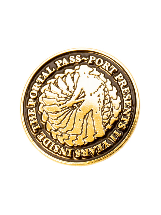 PASSPORT 11 Year Pin - Gold